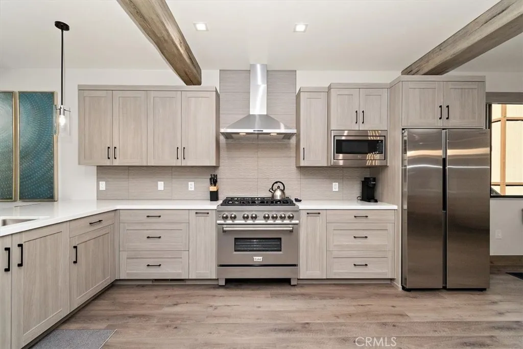 679 Summit Boulevard, Big Bear, California 92315 home-pic-9